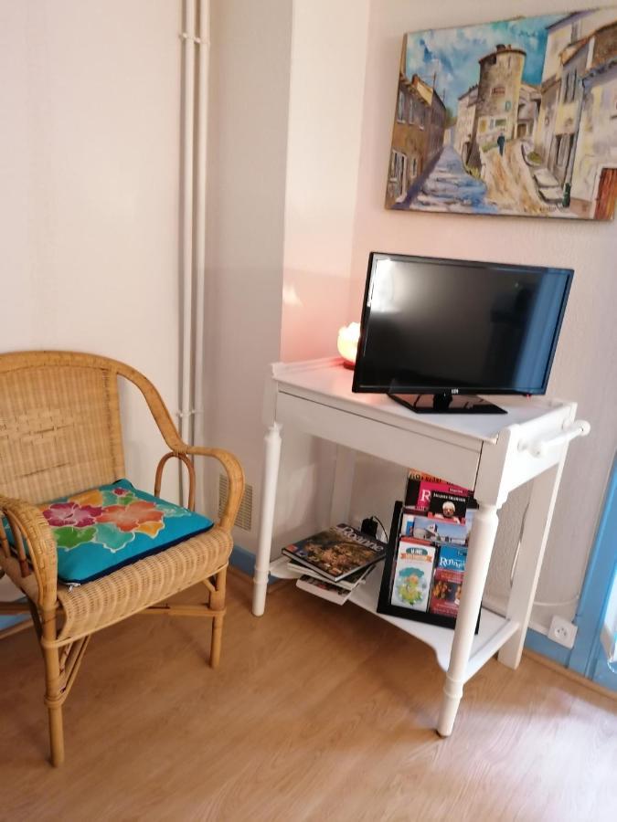Chambre D'Hotes Les Myriades D'Or Regny Esterno foto